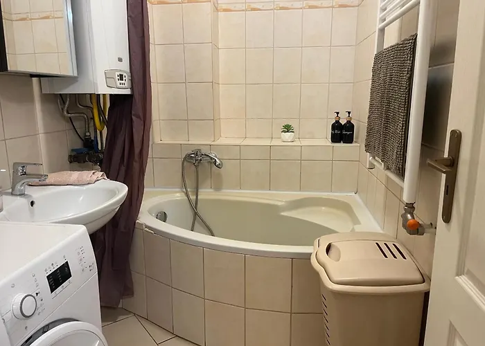 Moonlight Apartment *